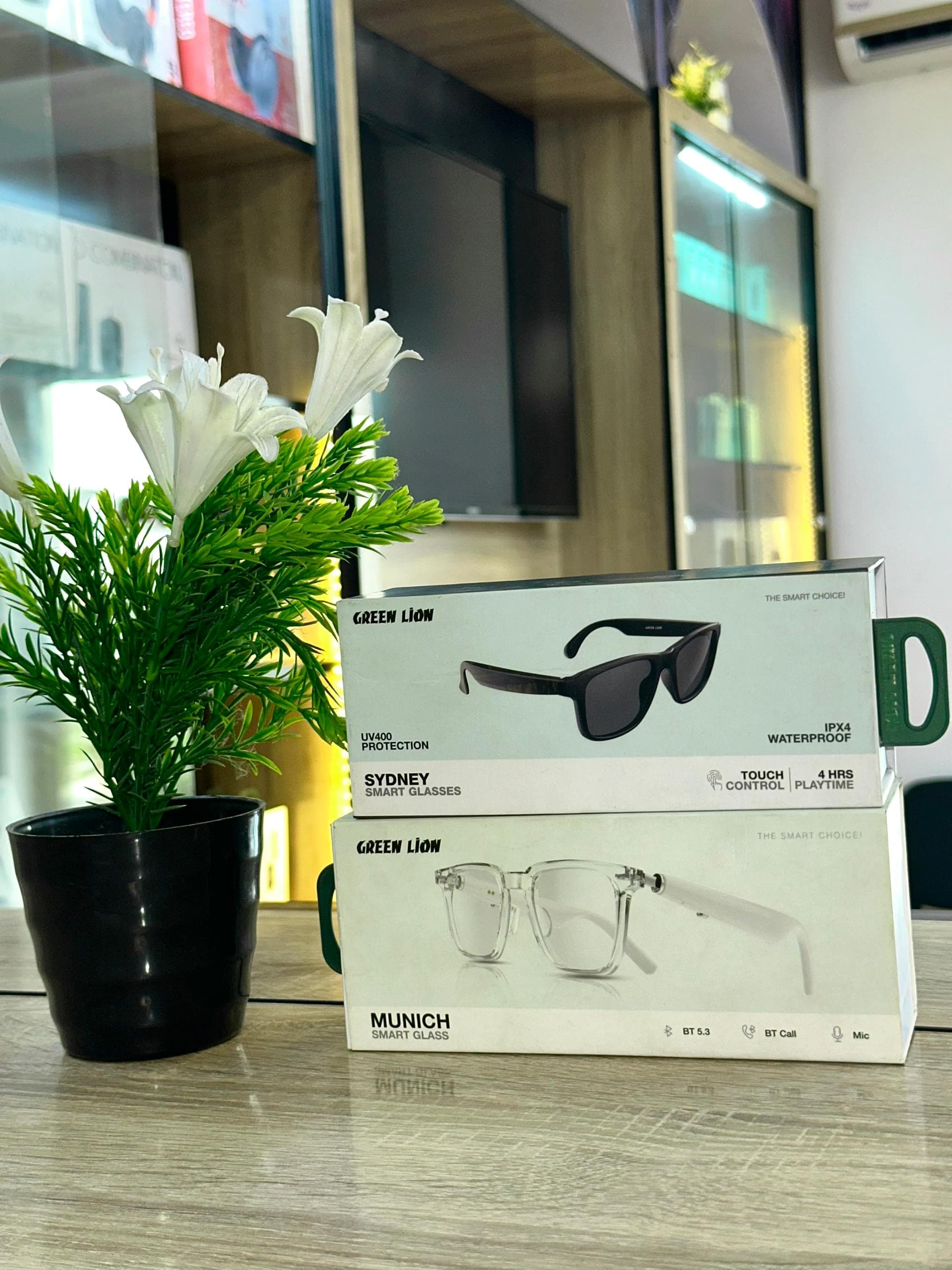 Green lion Smart Glass